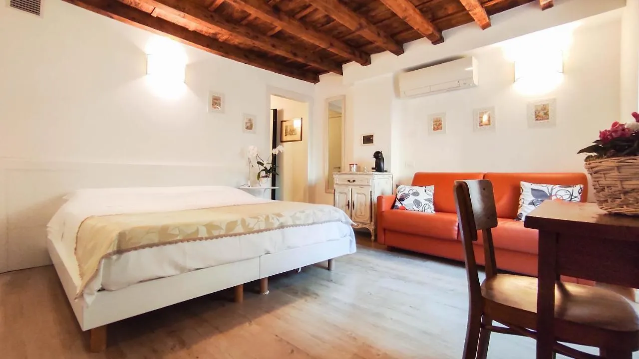 B&B Ai Musei Brescia Bed & Breakfast